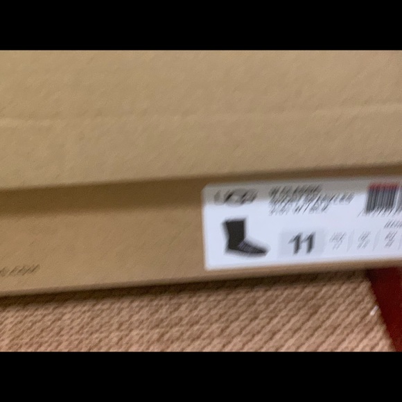 Shoes - Picture 2 of 3